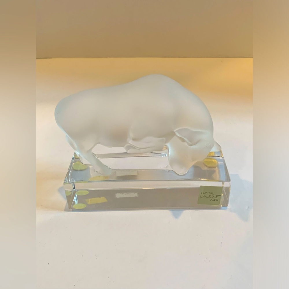 Lalique Frosted Crystal Bison Sculpture in Clear and Frosted White